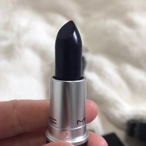 MAC || Lust Extract lipstick